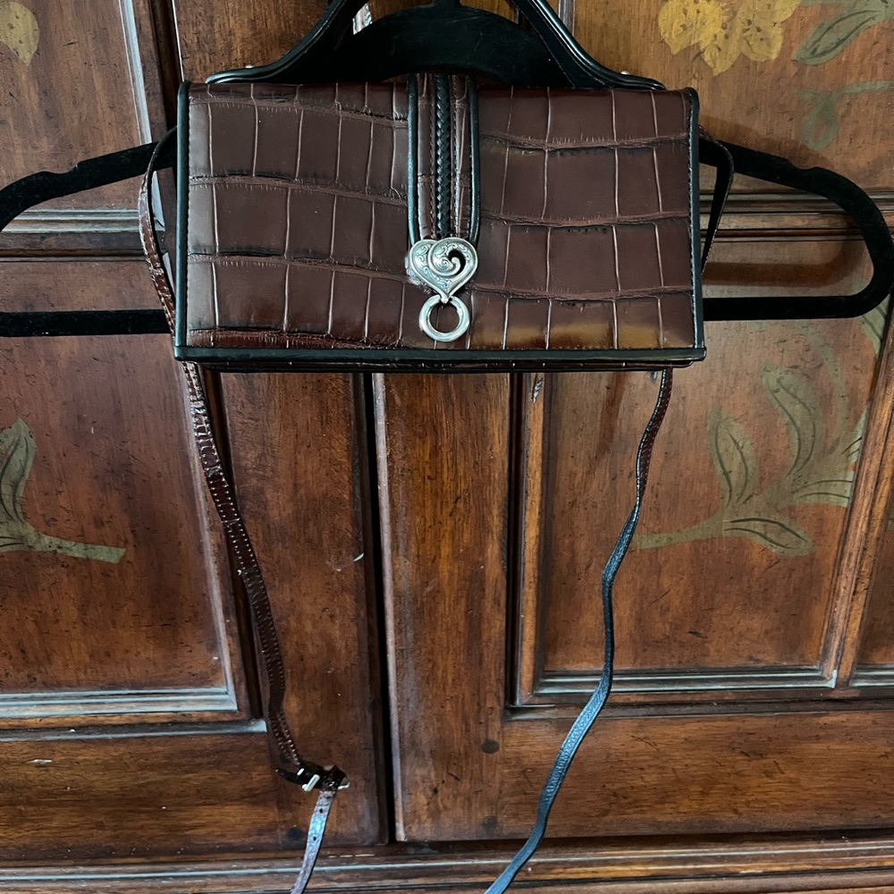 Brown heart detail crossbody bag